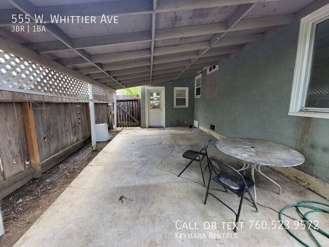 Building Photo - 555 W Whittier Ave