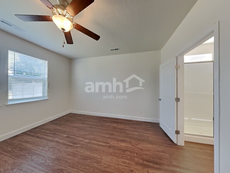 Building Photo - 236 E Sicily Dr