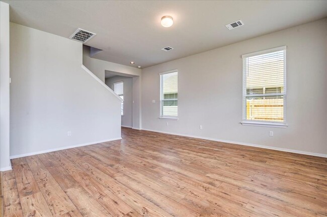 Building Photo - 116 White Dunes Dr