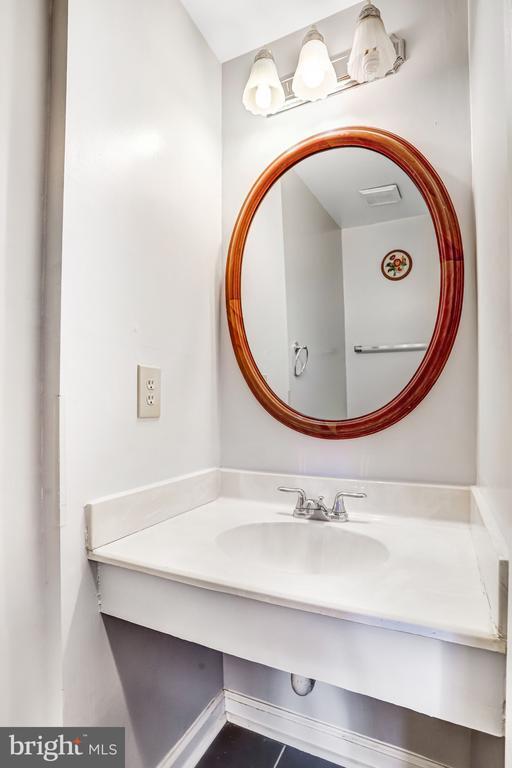 Building Photo - 9410 Walburg Way