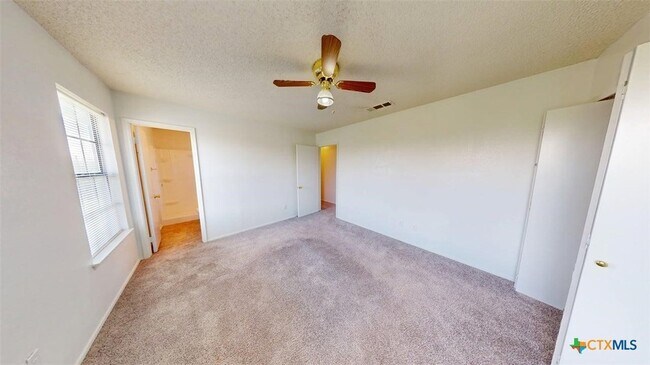 Building Photo - 1613 Bobby Lee Dr