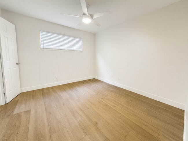 Building Photo - 6402 Del Monte Dr