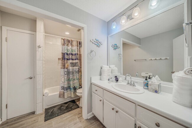 Building Photo - 4123 Cobia St