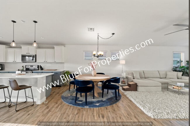 Building Photo - 8633 N Continental Links Dr