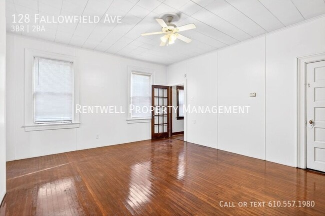 Building Photo - 128 Fallowfield Ave