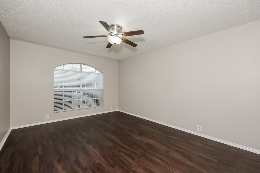 Building Photo - 216 High Pointe Ln
