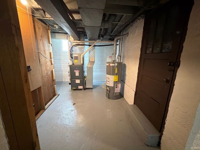 Building Photo - Single Family Home on Marland Heights for Rent