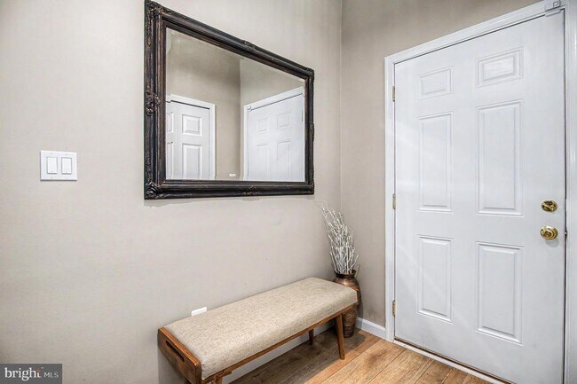 Building Photo - 510 Lilac Terrace NE