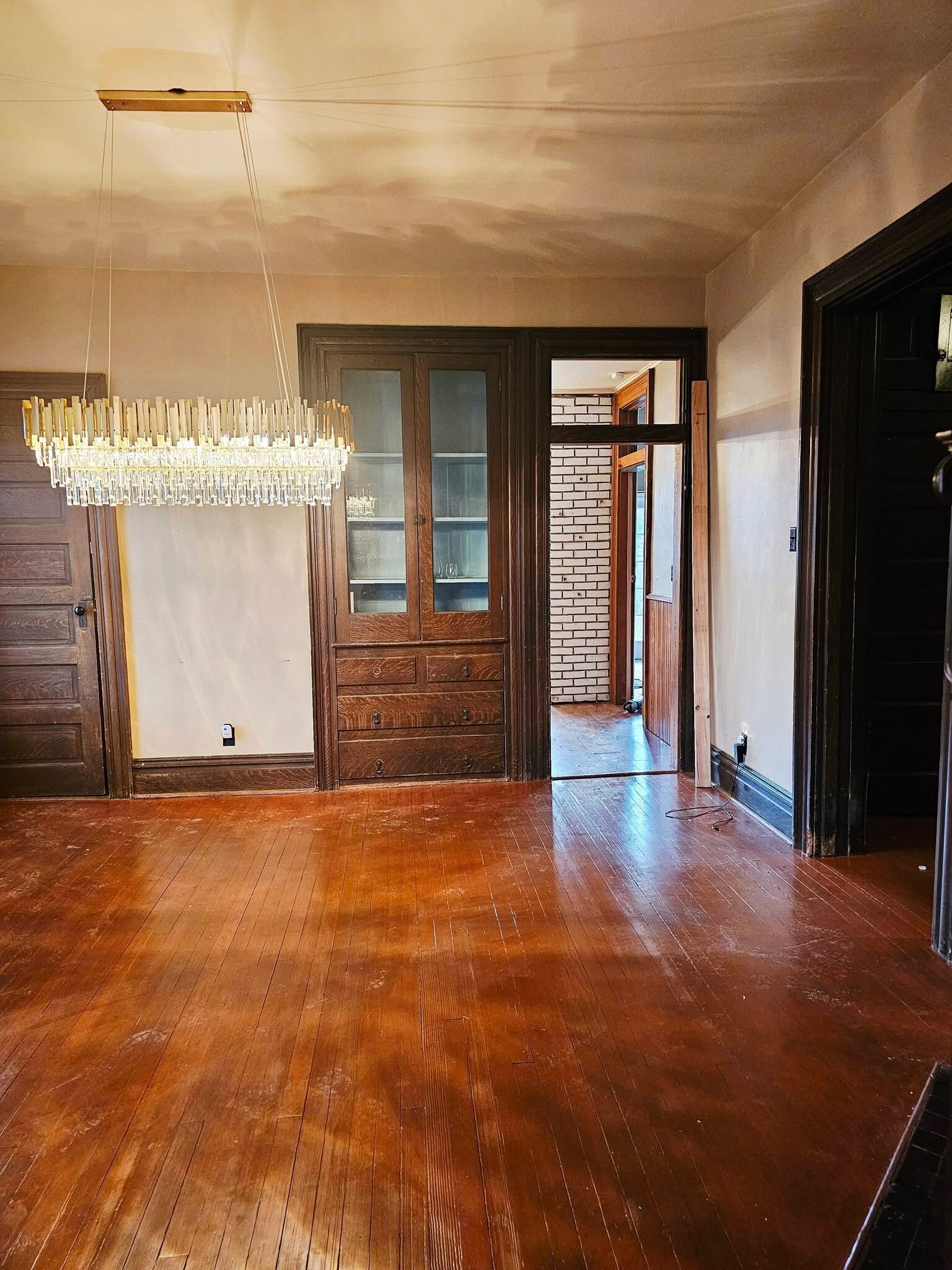 Building Photo - 409 N 5th St