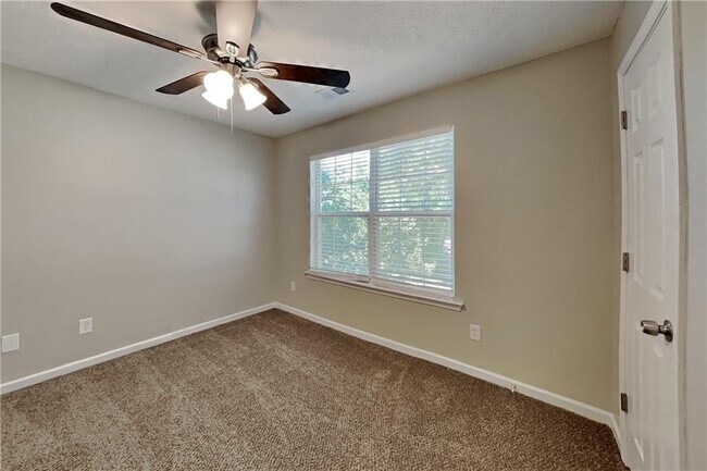Building Photo - 4974 Abbotts Glen Trail NW