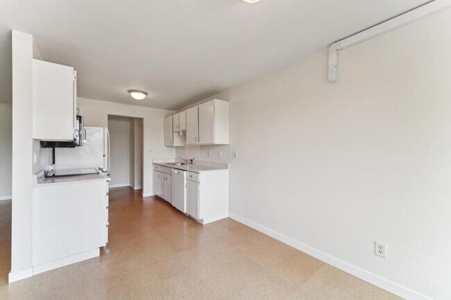 Building Photo - 1 bedroom in Seattle WA 98115