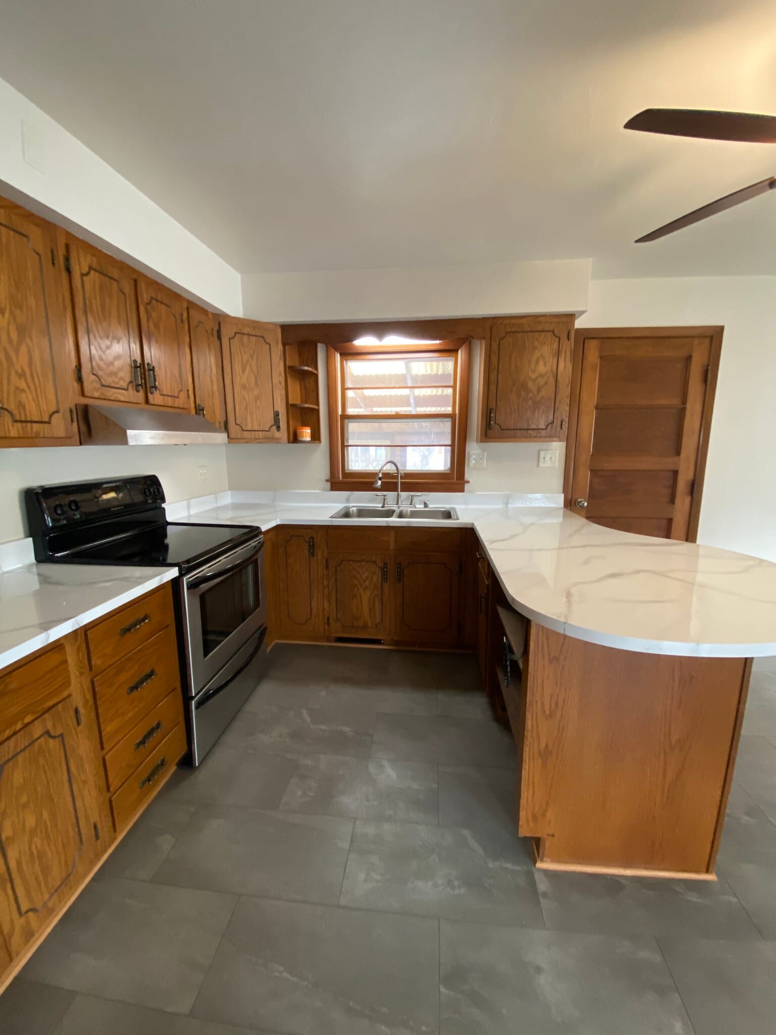 Building Photo - 440 S Seymour St