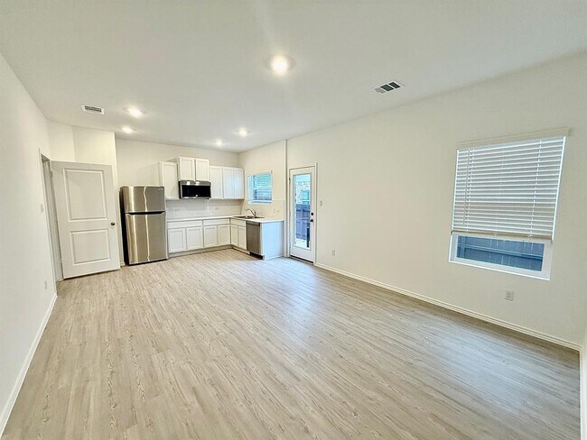 Building Photo - 1724 Four Waters Lp