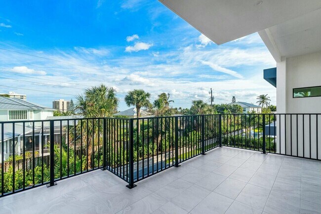 Building Photo - 13480 U.S. Rte 1