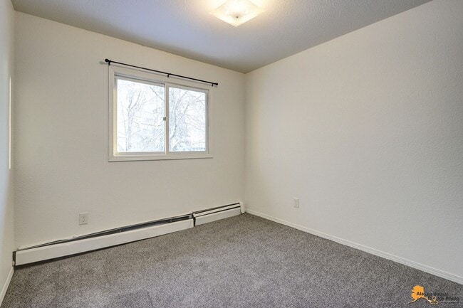 Building Photo - 531 Idaho St