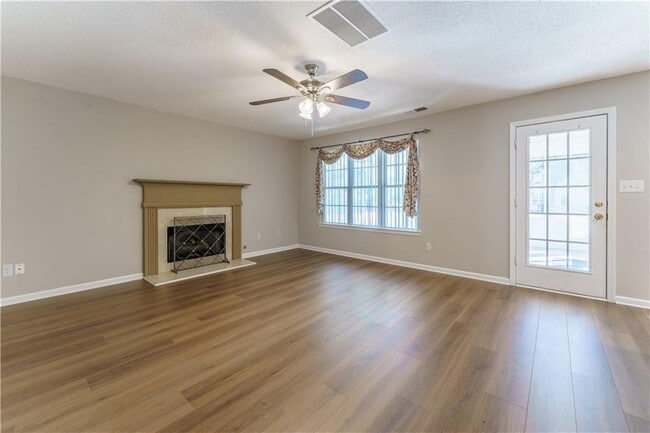 Building Photo - 6535 Glen Pond Trce