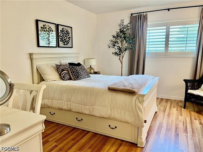 Building Photo - 6300 South Pointe Blvd