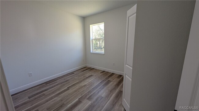 Building Photo - 9298 N Akola Way