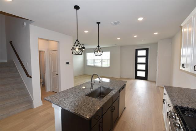 Building Photo - 4525 Lamplights Dr