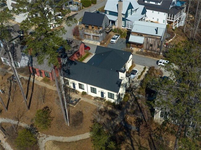 Building Photo - 377 Anders N