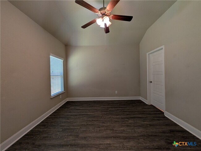 Building Photo - 1211 FM-306 E
