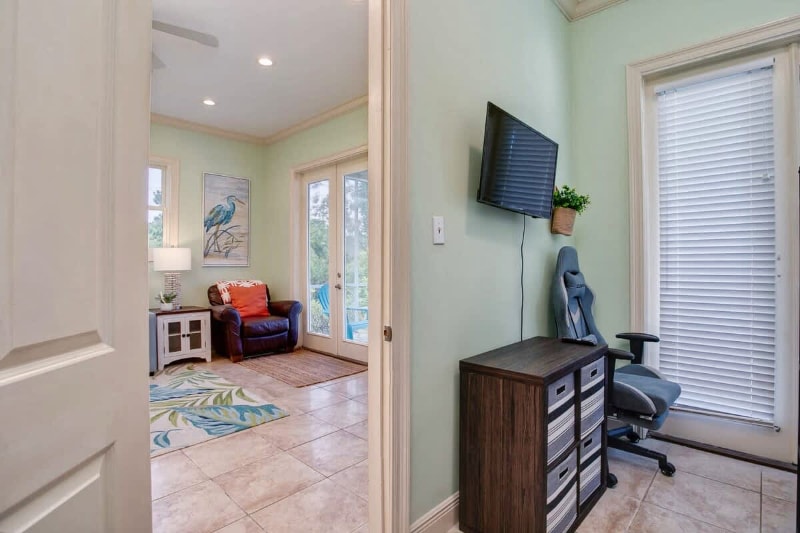 Building Photo - 6727 Kiva Way