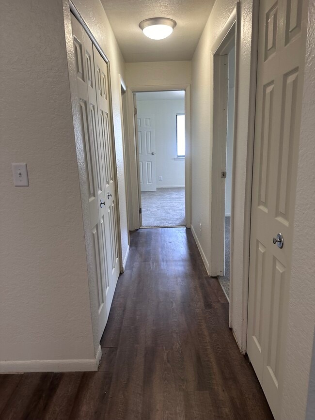 Building Photo - Aspen Ridge Apartments