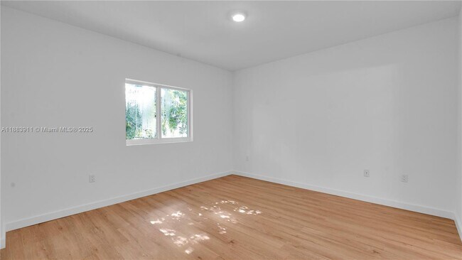 Building Photo - 18395 SW 103rd Ct