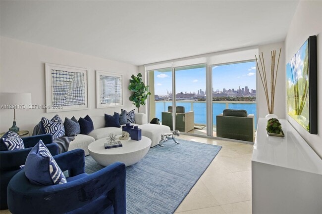 Building Photo - 650 West Ave