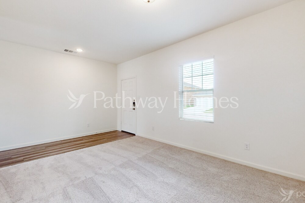 Building Photo - 5609 Cookstown Ln