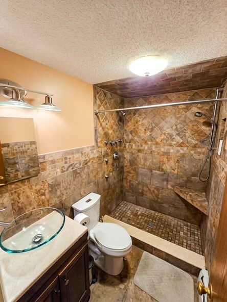 Building Photo - 97 Bates St