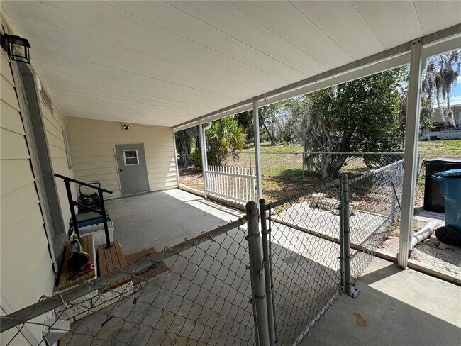 Building Photo - 8066 Highpoint Blvd