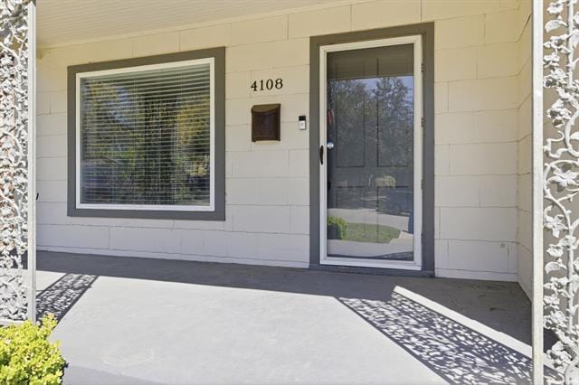 Building Photo - 4108 Locke Ave