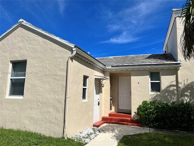 Building Photo - 1555 Harrison St
