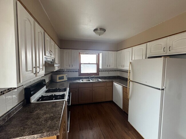 Building Photo - Nice House for Rent