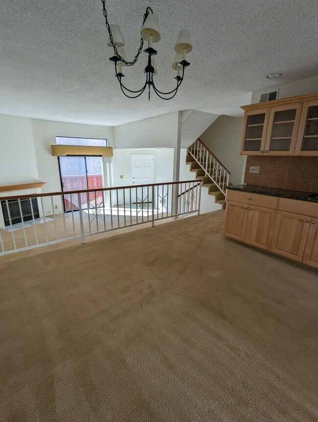 Building Photo - 106 S Sierra Madre Blvd