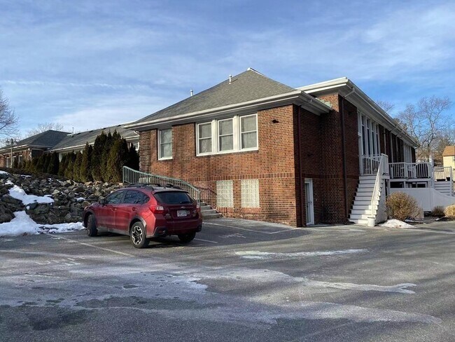 Primary Photo - 349 Fulton St