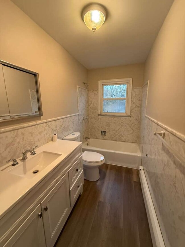 Building Photo - 153 Cedar Swamp Rd