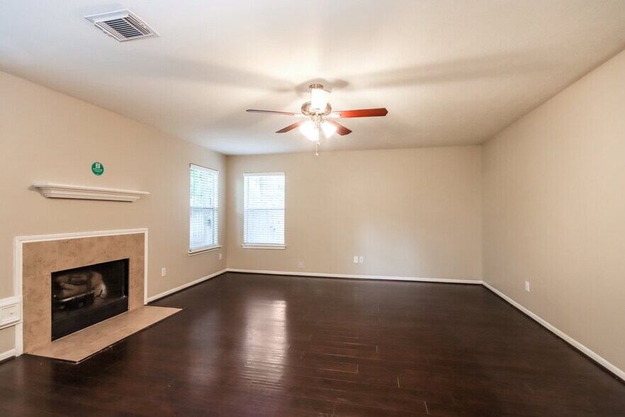 Building Photo - 403 Douglas Fir Dr
