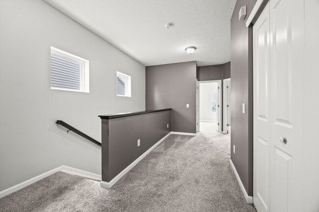 Building Photo - 5632 Lantos Rd