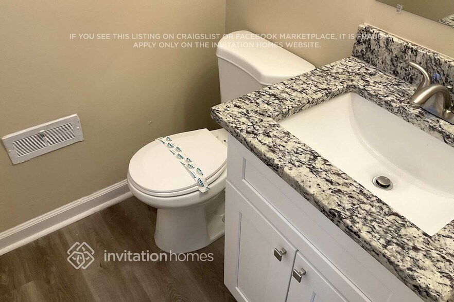 Building Photo - 1300 Shannonhouse Dr