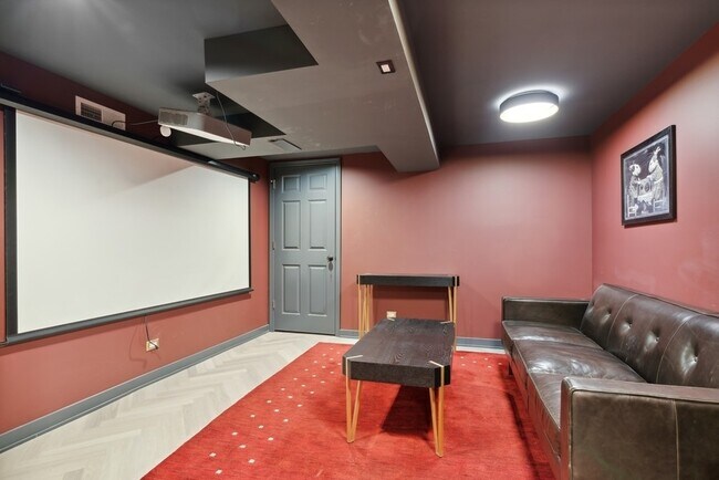 Building Photo - 2638 W Grand Ave
