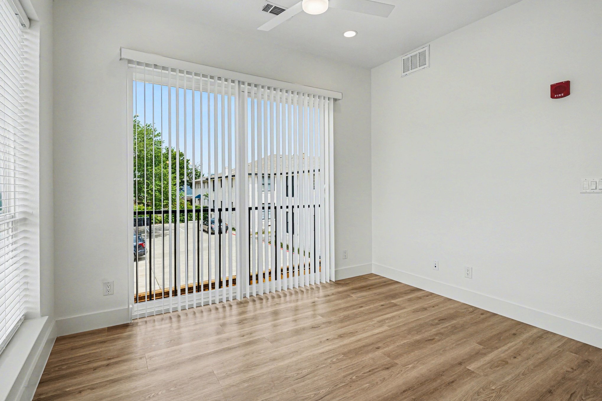 Building Photo - 2217 N Fitzhugh Ave