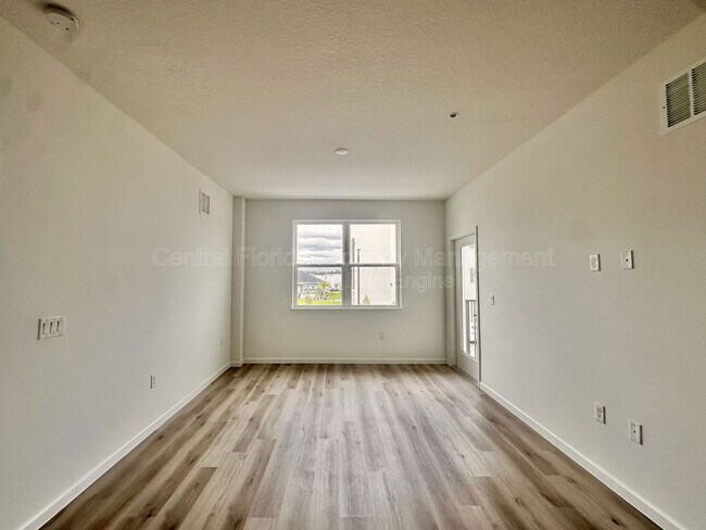 Building Photo - 1220 Southstation Pl