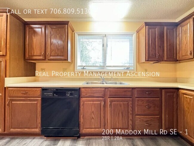Building Photo - 200 Maddox Mill Rd SE