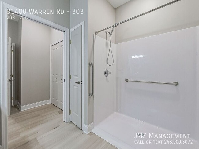 Building Photo - 31480 Warren Rd