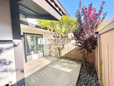 Building Photo - Luxury Living Made Easy: Your Tustin 2-Bed...