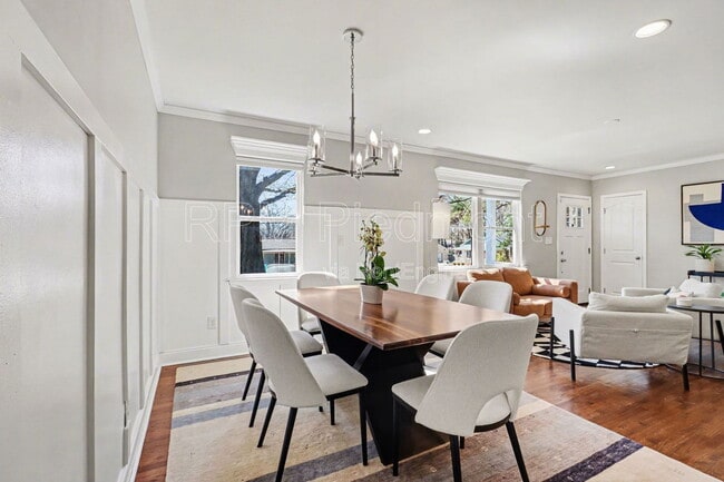 Building Photo - 1360 Smith St SE