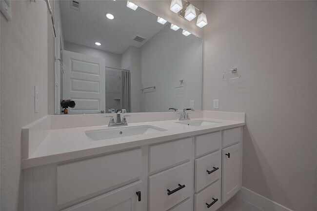 Building Photo - 26918 Arethusa Ct