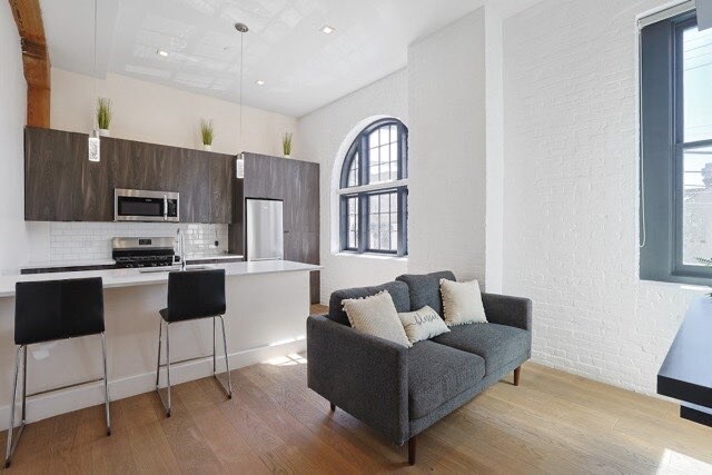Primary Photo - 40 Chestnut St